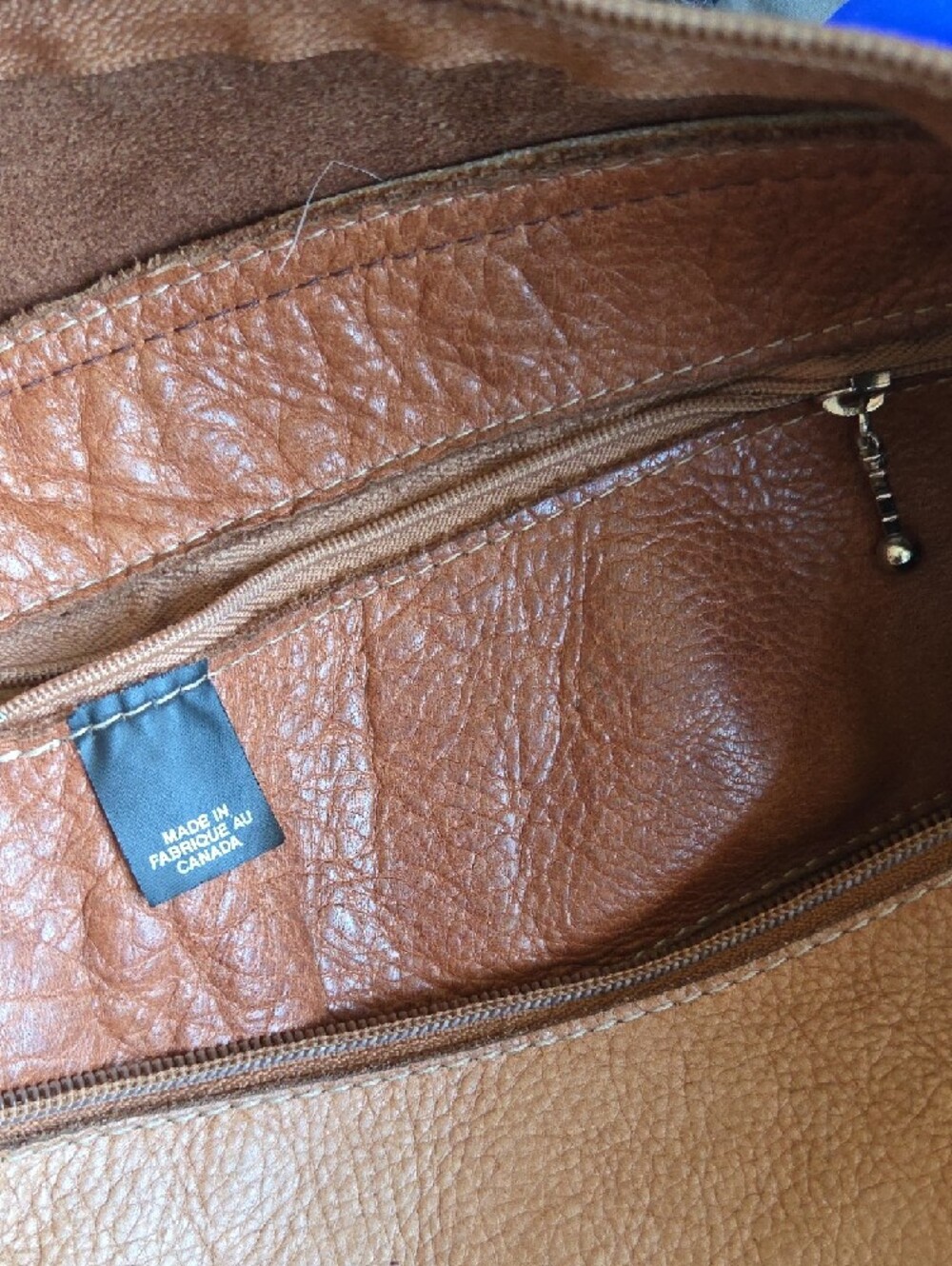 HELEN Express Sling/Hobo Bag - Picture 9 of 9